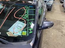 Load image into Gallery viewer, FUSE BOX Kia Cadenza 2014 14 2015 15 2016 16 - 1273301
