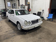 Load image into Gallery viewer, REAR DOOR E320 E430 E00D 1996 96 1997 97 98 99 Right - 1276705
