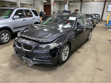 Load image into Gallery viewer, RADIATOR FAN ASSEMBLY BMW 528i 12 13 14 15 16 - 1277381

