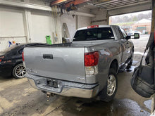 Load image into Gallery viewer, FRONT KNEE Toyota Tundra 07 08 09 10 11 12 13 14 15 Right - 1278936
