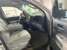 Load image into Gallery viewer, FRONT STRUT SHOCK Toyota Tundra 2007-2018 4X4 - 1284795
