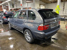 Load image into Gallery viewer, QUARTER PANEL CUT ASSEMBLY BMW X5 00 01 - 05 06 Left - 1282081
