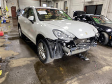 Load image into Gallery viewer, TOW TRAILER HITCH Porsche Cayenne 2014 14 - 1282179
