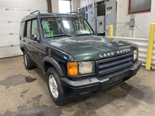 Load image into Gallery viewer, QUARTER PANEL CUT Discovery 99 00 01 02 03 04 Left - 1283740
