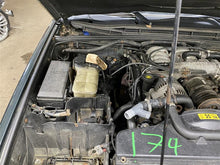 Load image into Gallery viewer, REAR WINDOW REGULATOR Discovery 99 00 01 02 03 04 Left - 1283738
