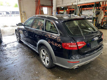 Load image into Gallery viewer, REAR QUARTER GLASS Audi A4 Allroad 09 10 11 12 13 14 15 16 Right - 1282663
