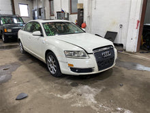 Load image into Gallery viewer, FRONT KNEE Audi A6 05 06 07 08 09 10 11 Right - 1283947
