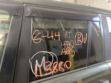 Load image into Gallery viewer, 2005 Land Rover Range Rover Floor Shifter - 1285318
