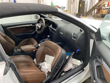 Load image into Gallery viewer, Rear Headrest Audi A5 2010 10 - 1284303
