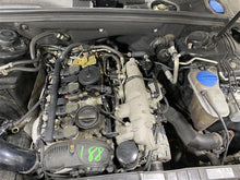Load image into Gallery viewer, STEERING WHEEL Audi A4 2013 13 - 1285162
