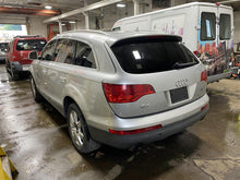 Load image into Gallery viewer, FRONT SPINDLE KNUCKLE Audi Q7 07 08 09 10 Left - 1290491
