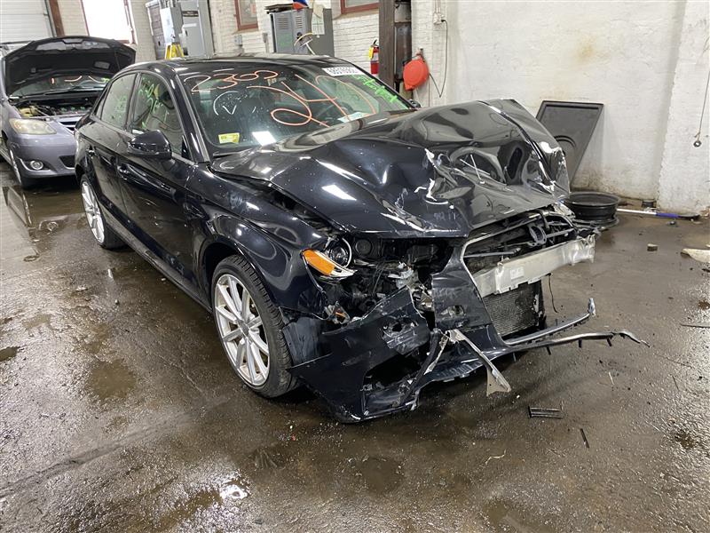 PLASTIC ENGINE COVER Audi A3 2015 15 - 1290964