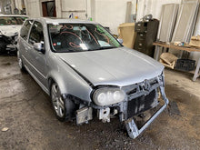 Load image into Gallery viewer, WIPER MOTOR BEETLE GOLF JETTA PASSAT 93 94 95 - 01 02 - 1291258
