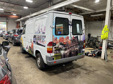 Load image into Gallery viewer, WINDSHIELD WASHER FLUID RESERVOIR BOTTLE Sprinter 2500 Sprinter 3500 02-06 - 1290663
