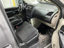 Load image into Gallery viewer, Loaded Beam Axle Town &amp; Country Caravan Ram Van 2012-2016 - 1292753
