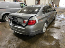 Load image into Gallery viewer, Console BMW 550i 2011 11 - 1292900
