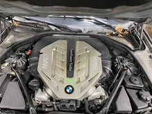 Load image into Gallery viewer, STEERING COLUMN 528i 535i 535i Gt 550i 550i Gt 640I 650i 11-19 - 1292904
