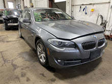 Load image into Gallery viewer, 2013 BMW 528i Floor Shifter - 1294110
