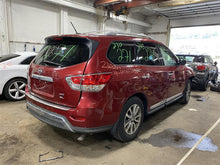 Load image into Gallery viewer, PLASTIC ENGINE COVER Nissan Pathfinder 2014 14 - 1295195
