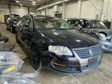 Load image into Gallery viewer, PLASTIC ENGINE COVER Volkswagen Passat 2006 06 - 1296340

