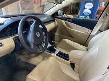 Load image into Gallery viewer, PLASTIC ENGINE COVER Volkswagen Passat 2006 06 - 1296340
