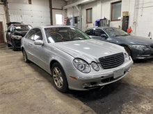 Load image into Gallery viewer, REAR DOOR GLASS E280 E300 E320 E350 E500 E55 E550 E63 03-09 Right - 1296187
