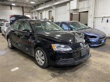 Load image into Gallery viewer, FRONT SPINDLE KNUCKLE Volkswagen Beetle Jetta 2011-2019 Left - 1296463
