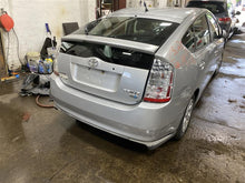 Load image into Gallery viewer, QUARTER GLASS Toyota Prius 2004 04 05 06 07 - 09 Left - 1298378
