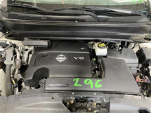 Load image into Gallery viewer, PLASTIC ENGINE COVER Nissan Pathfinder 2015 15 - 1298437
