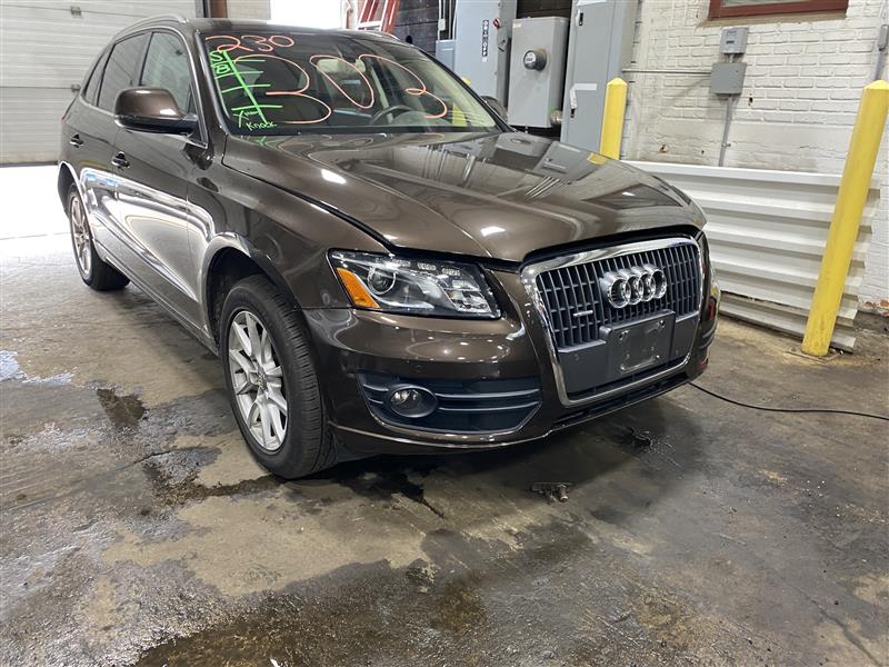 TAIL LIGHT LAMP ASSEMBLY Audi Q5 09 10 11 12 Left - 1298194