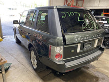Load image into Gallery viewer, RADIO Land Rover Range Rover 05 06 07 08 09 AM FM CD - 1299144
