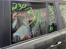 Load image into Gallery viewer, 2006 Land Rover Range Rover Floor Shifter - 1299130
