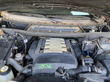 Load image into Gallery viewer, 2006 Land Rover Range Rover Floor Shifter - 1299130
