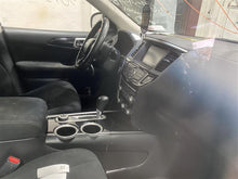 Load image into Gallery viewer, PLASTIC ENGINE COVER Nissan Pathfinder 2015 15 - 1299509
