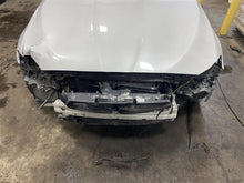 Load image into Gallery viewer, FRONT DOOR VENT GLASS 528i 535i 550i Active 5 M5 2011-2016 Right - 1299664
