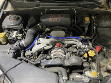 Load image into Gallery viewer, 2008 Subaru Legacy Floor Shifter - 1300313
