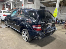 Load image into Gallery viewer, REAR DOOR WINDOW REGULATOR POWER Gl320 Gl350 Gl450 06-12 Left - 1300738
