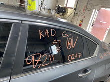 Load image into Gallery viewer, Console Altima Rogue Sport Sentra 16 17 18 19 - 1299768

