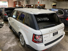 Load image into Gallery viewer, 2013 Land Rover Range Rover Sport Floor Shifter - 1304801
