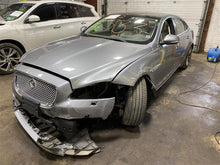 Load image into Gallery viewer, CARRIER ASSEMBLY Vanden Pl XF XFR XJ XJL XJR XK XKR 2010-2014 - 1302838
