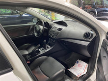 Load image into Gallery viewer, REAR BUMPER ASSEMBLY Mazda 3 2013 13 - 1305329
