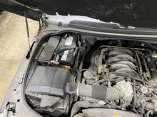 Load image into Gallery viewer, HEADLIGHT LAMP ASSEMBLY Range Rover Sport 06 07 08 09 Right - 1302978
