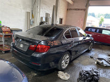 Load image into Gallery viewer, CENTER PILLAR CUT BMW 528i 535i 550i Active 5 M5 2011-2016 Right - 1304209
