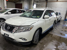 Load image into Gallery viewer, FRONT INTERIOR DOOR TRIM PANEL Nissan Pathfinder 2016 16 - 1306384
