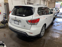 Load image into Gallery viewer, Quarter Panel Cut Nissan Pathfinder 15 16 17 18 19 20 Left - 1306360
