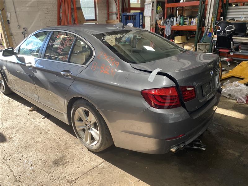 Console BMW 528i 2013 13 - 1307974 – Tom