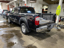 Load image into Gallery viewer, FRONT SPINDLE KNUCKLE Toyota Sequoia Tundra 04 05 06 07 4X4 Right - 1306955
