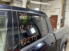 Load image into Gallery viewer, FRONT SPINDLE KNUCKLE Toyota Sequoia Tundra 04 05 06 07 4X4 Right - 1306955
