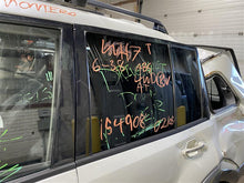 Load image into Gallery viewer, STEERING WHEEL Mitsubishi Montero 2005 05 - 1309620
