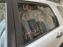 Load image into Gallery viewer, SPEEDOMETER CLUSTER Kia Sportage 2005 05 2006 06 - 1309924
